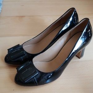 Ferragarmo black pumps